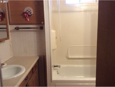 138 Shirley St unit D, Molalla, OR 97038 - photo 7