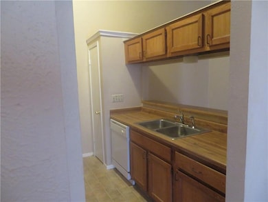3709 Leafield Dr unit B, Austin, TX 78749 - photo 3