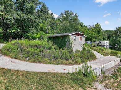 3143 Santiago Rd, Imperial, PA 15126 - photo 4