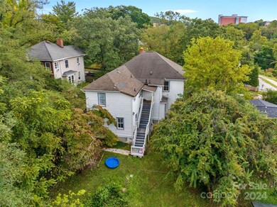 Large rear yard, possible extra on site parking opportunity