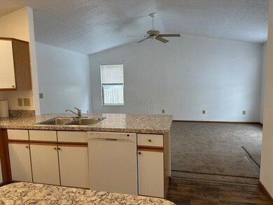 1188 Pinnacle Dr, Columbus, OH 43204 - photo 6