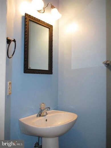 7143 Ladd Cir, Frederick, MD 21703 - photo 6