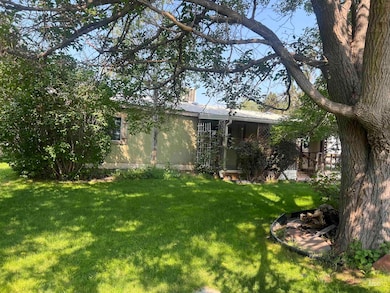 919 & 921 S Fir, Jerome, ID 83338 - photo 2