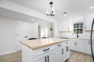 401 Carriage Lane-29