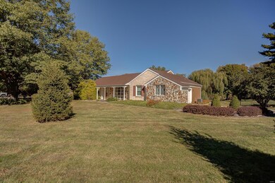 54 Cheshire Dr, Maryville, IL 62062 - photo 3