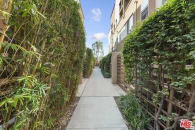 1588 W Artesia Square unit G, Gardena, CA 90248 - photo 2