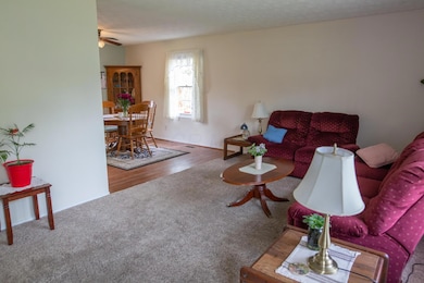 1363 Acton Rd, Columbus, OH 43224 - photo 5