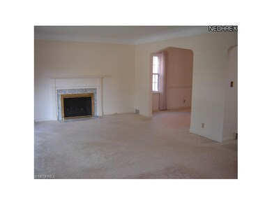 Living Room entry to Dining Room.