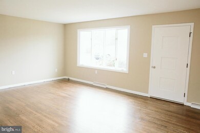 4246 Dixie Ave, Chambersburg, PA 17202 - photo 5