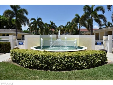 634 Broad Ave S unit J634, Naples, FL 34102 - photo 7