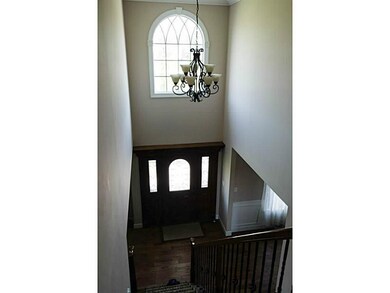 Entry/Foyer.