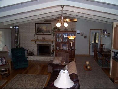 19 Whitcomb Ln, Claremont, NH 03743 - photo 6