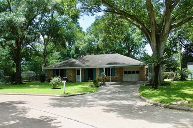 730 Dezso Dr, Alvin, TX 77511 - photo 2