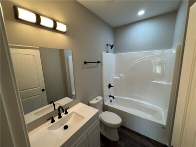 813 Cherry Dr, Lanett, AL 36863 - photo 5