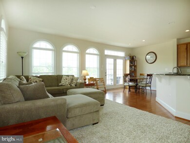 15347 Tewkesbury Place, Upper Marlboro, MD 20774 - photo 4