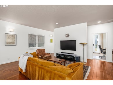 2961 Lord Byron Place, Eugene, OR 97408 - photo 6