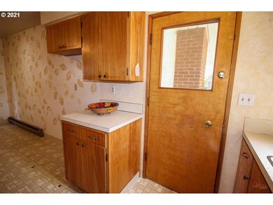 3324 17th Ave, Forest Grove, OR 97116 - photo 7