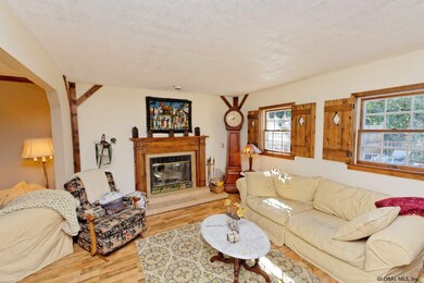 2 Summer St, Troy, NY 12180 - photo 3