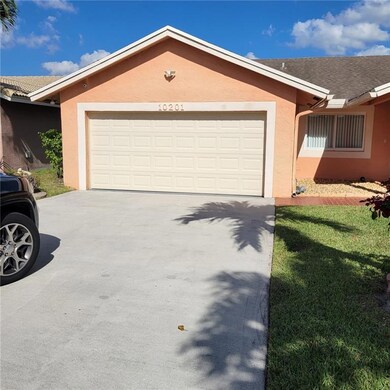 10201 SW 15th Place, Davie, FL 33324 - photo 2