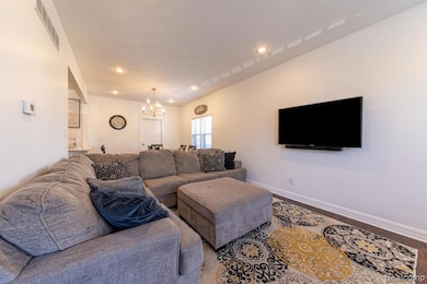 644 Melbourne St, Detroit, MI 48202 - photo 7