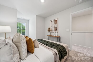 4724 Lakeview Rd unit 13, Charlotte, NC 28216 - photo 2