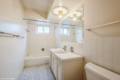 1324 Tinker Way unit D, Glenview, IL 60025 - photo 7