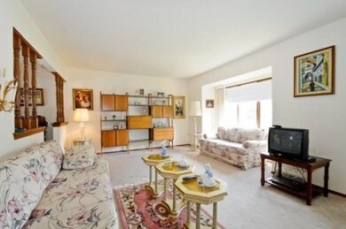 414 S Park Dr, Griffith, IN 46319 - photo 3