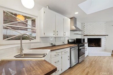 4580 Ensenada Dr, Woodland Hills, CA 91364 - photo 2