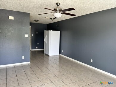 1307 Janis Dr unit B, Killeen, TX 76549 - photo 2