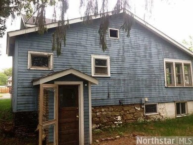 1109 6th St E, Menomonie, WI 54751 - photo 2