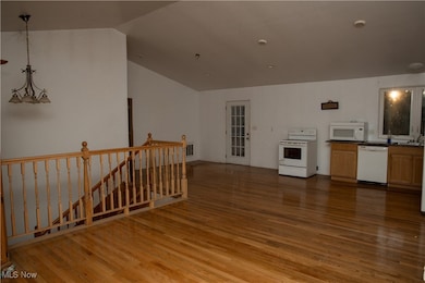 7463 Glenwood Rd, Conneaut, OH 44030 - photo 3