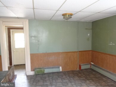 623 N Warren St, Orwigsburg, PA 17961 - photo 4