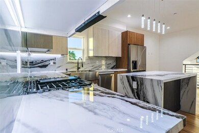 4848 W 17th St unit 1/2, Los Angeles, CA 90019 - photo 3