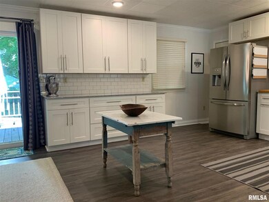 2400 Hillcrest St, Harrisburg, IL 62946 - photo 5