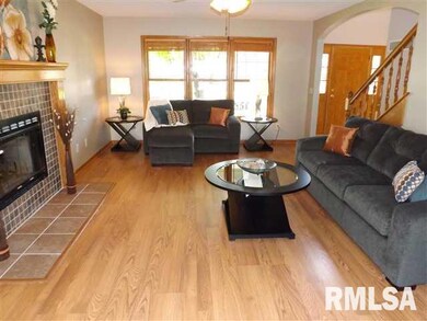 4415 N Oak St, Davenport, IA 52806 - photo 4