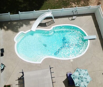 17132 Texas 87, Wiergate, TX 75977 - photo 6