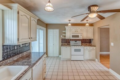 11 Ambrosius Place, Caseyville, IL 62232 - photo 3