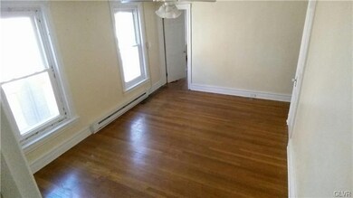 223 N 10th St unit 2, Allentown, PA 18102 - photo 4