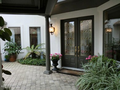 DOUBLE LEAD GLASS DOORS