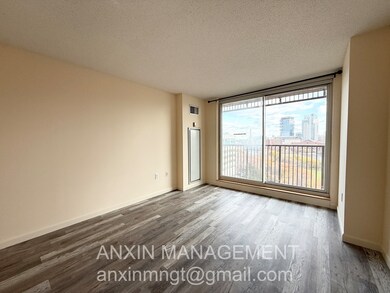 Regatta Riverview Residences unit 1305, Cambridge, MA 02141 - photo 6