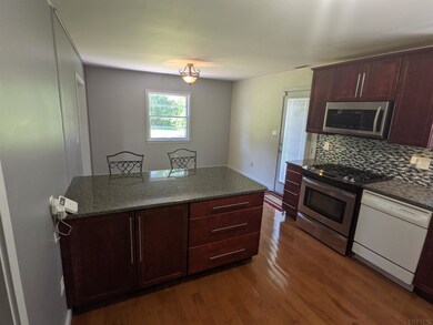 1411 W Red Maple Rd, Muncie, IN 47303 - photo 7