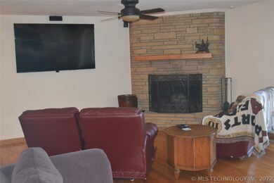 985 W Lakeshore Dr, Cleveland, OK 74020 - photo 7