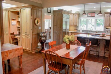 1540 SW Westover Rd, Topeka, KS 66604 - photo 7