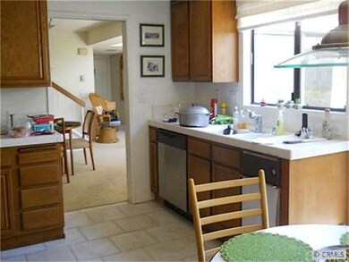 Light and bright Kitchen