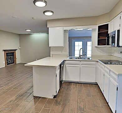 9437 N 37th Ave, Phoenix, AZ 85051 - photo 6