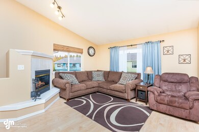 Living Room 20170922-DW-2493-FULL