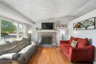 59 Glen Meadows Ct, Warwick, RI 02889 - photo 5