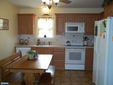 430 2nd Ave, Folsom, PA 19033 - photo 5