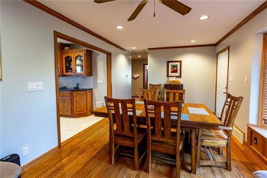 5649 Perry Ln, Merriam, KS 66203 - photo 3