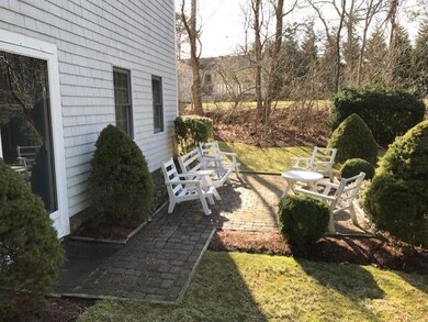 5 eliz isle patio